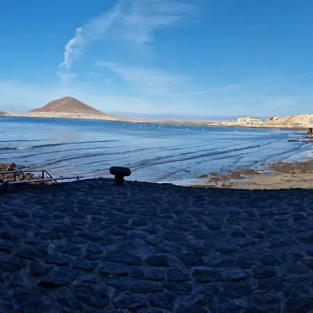 By The Sea Royal Plaza Apartment El Medano (Tenerife)
